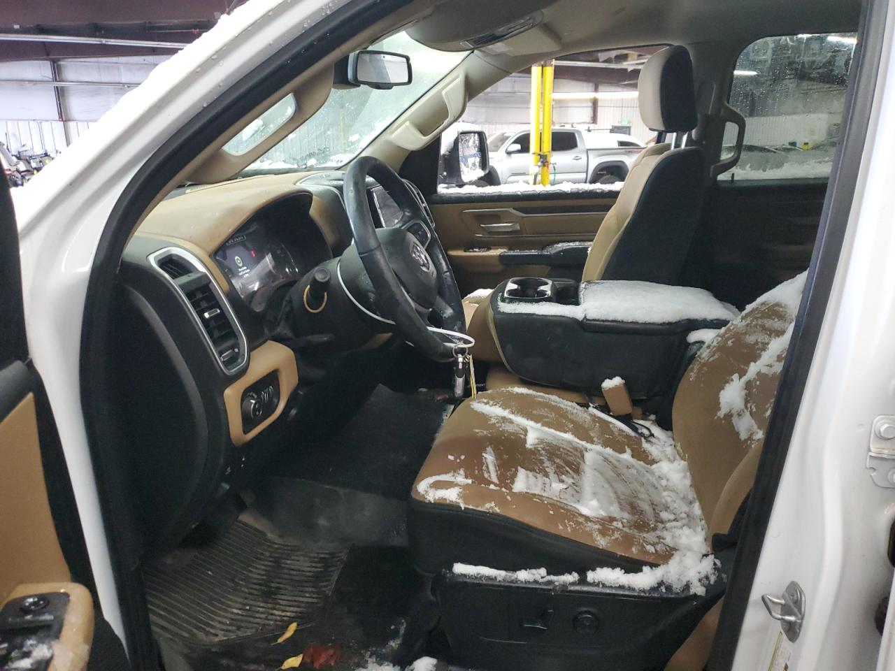 2019 RAM 1500 VIN 1C6SRFFT4KN536210 Copart auction photo, rear end damage thumbnail 7