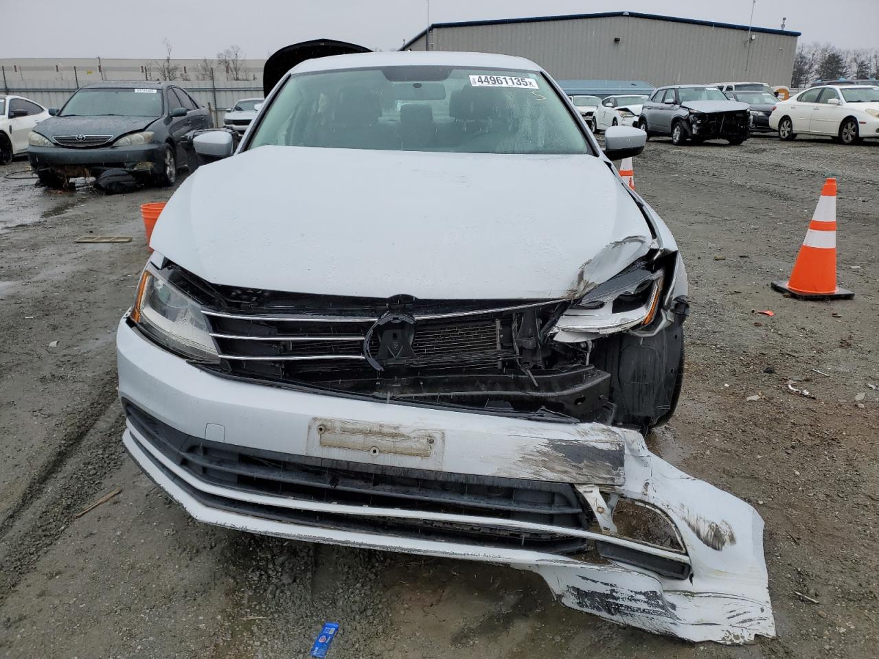 2017 Volkswagen Jetta VIN 3VW2B7AJ0HM294847 Copart auction photo, front end damage thumbnail 5