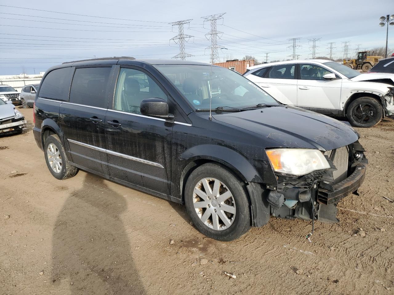2014 Chrysler Town & Country VIN 2C4RC1BG6ER360031 Copart auction photo, front end / side damage thumbnail 4