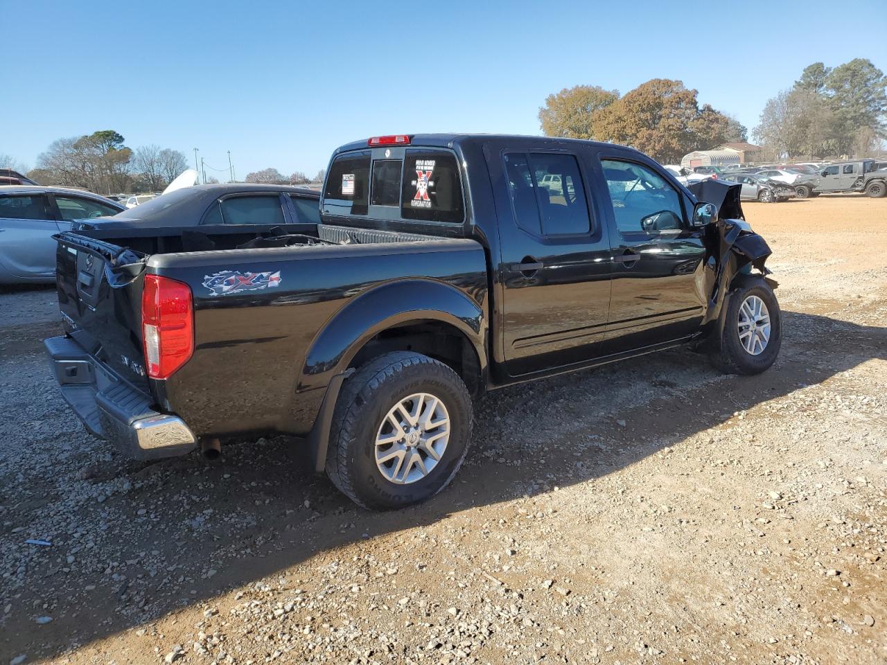 2019 Nissan Navara (Frontier) VIN 1N6AD0EV6KN750552 Copart auction photo, front end damage thumbnail 3