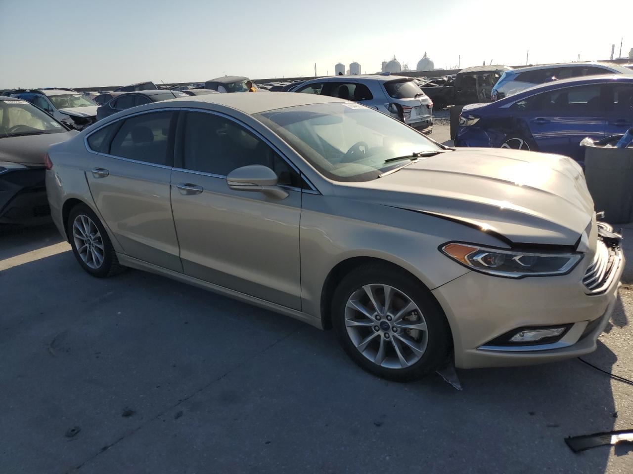 2017 Ford Fusion VIN 3FA6P0HD7HR304327 Copart auction photo, front end / side damage thumbnail 4