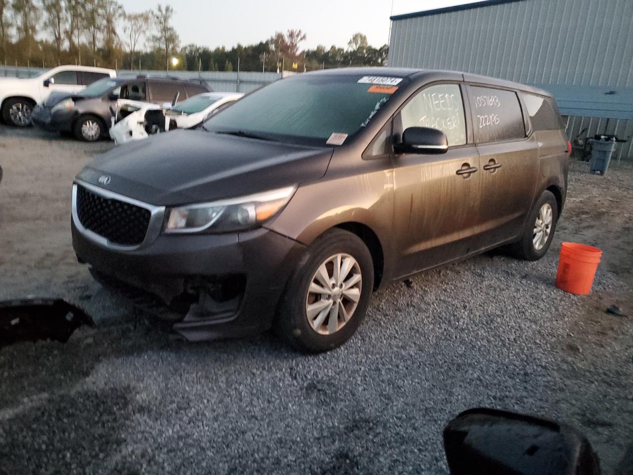2017 KIA Sedona VIN KNDMB5C11H6222195