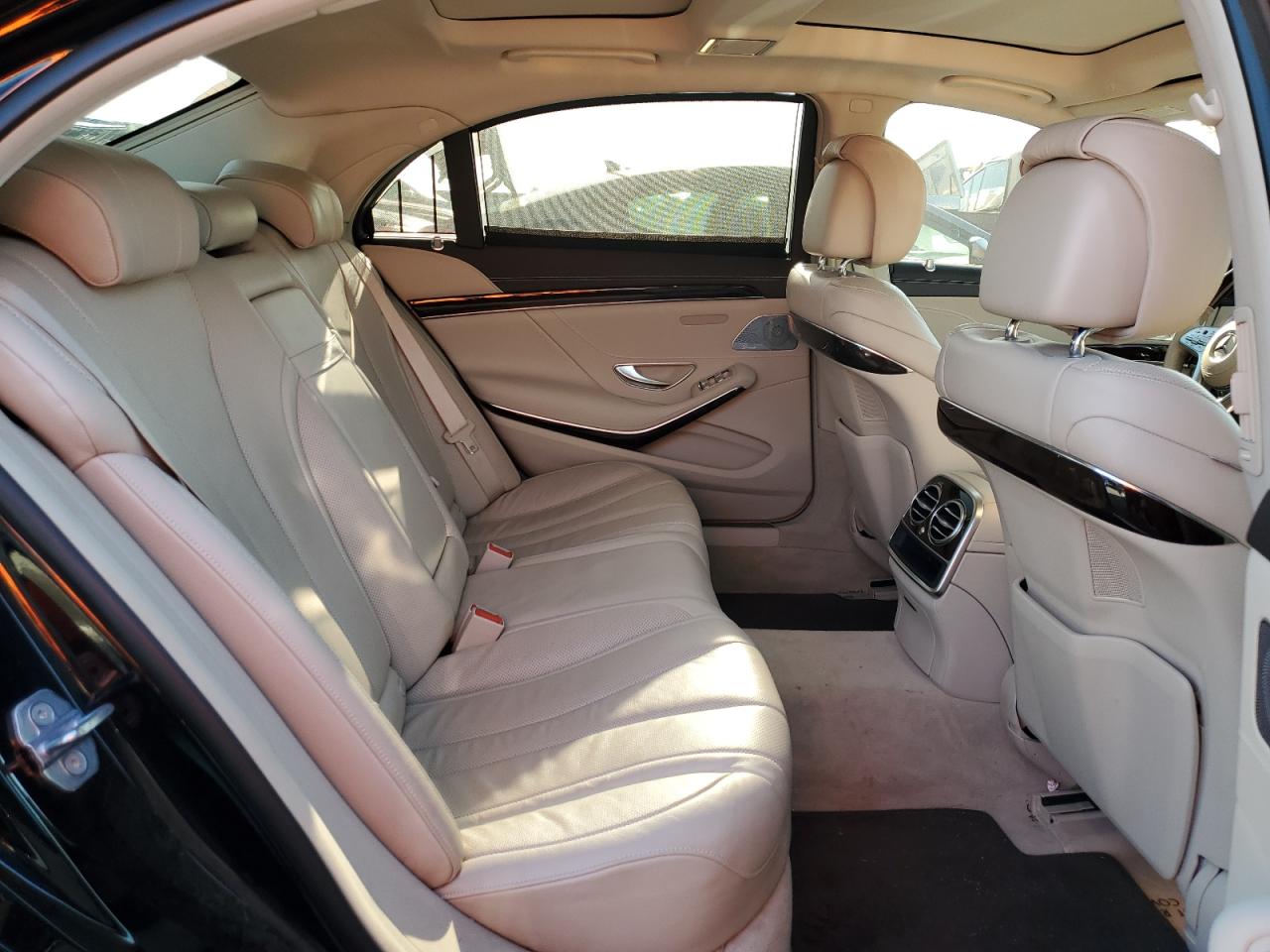 2018 Mercedes-Benz S-klasse VIN WDDUG6GB0JA406174 Copart auction photo, rear end / minor dent/scratches damage thumbnail 10