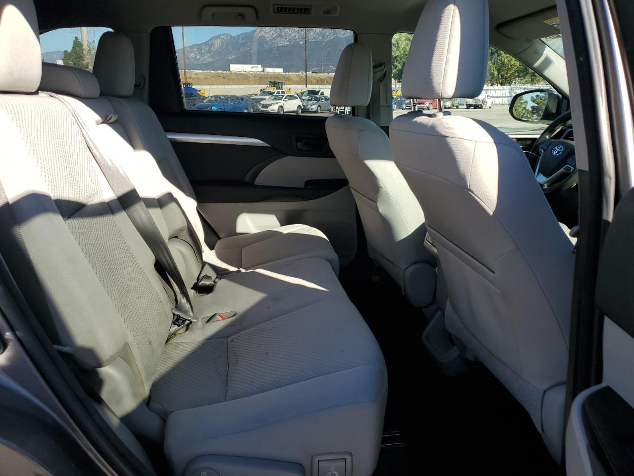 2017 Toyota Highlander VIN 5TDBGRFH0HS035183 Copart auction photo, front end damage thumbnail 11