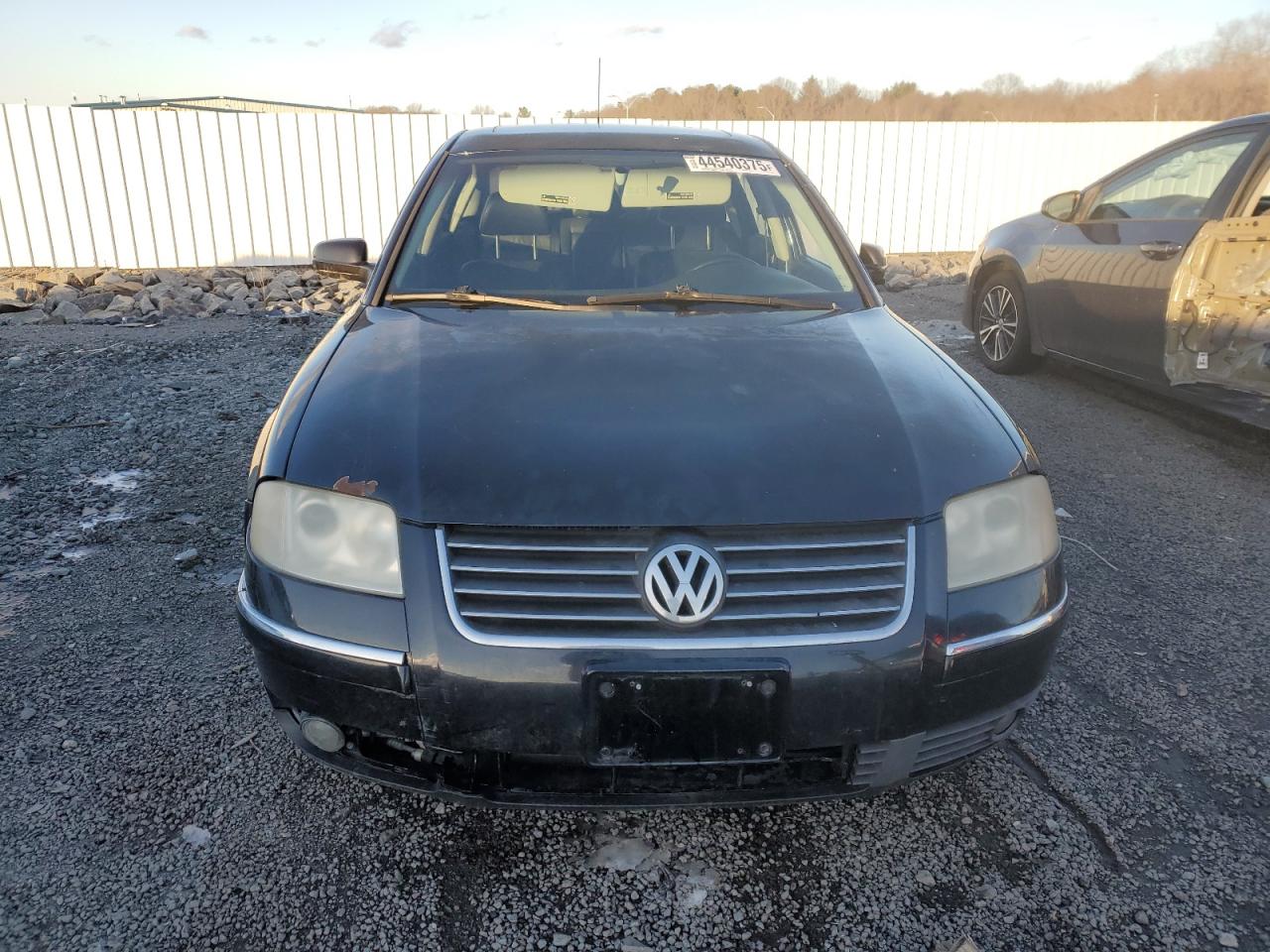 2003 Volkswagen Passat VIN WVWPH63B53P393111 Copart auction photo, side / minor dent/scratches damage thumbnail 5