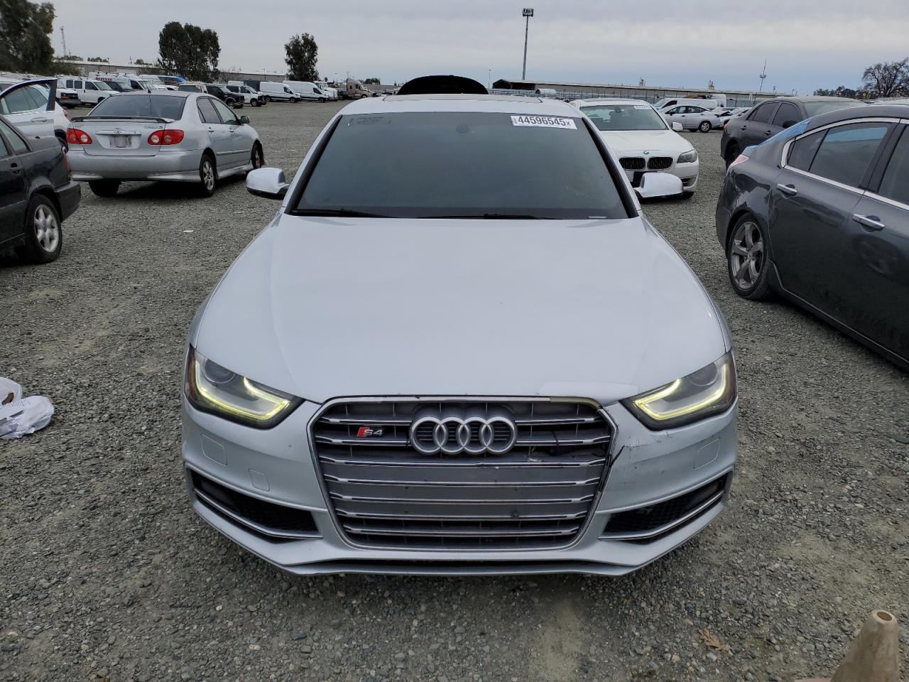 2013 Audi RS4 VIN WAUBGAFL6DA181257 Copart auction photo, minor dent/scratches damage thumbnail 5