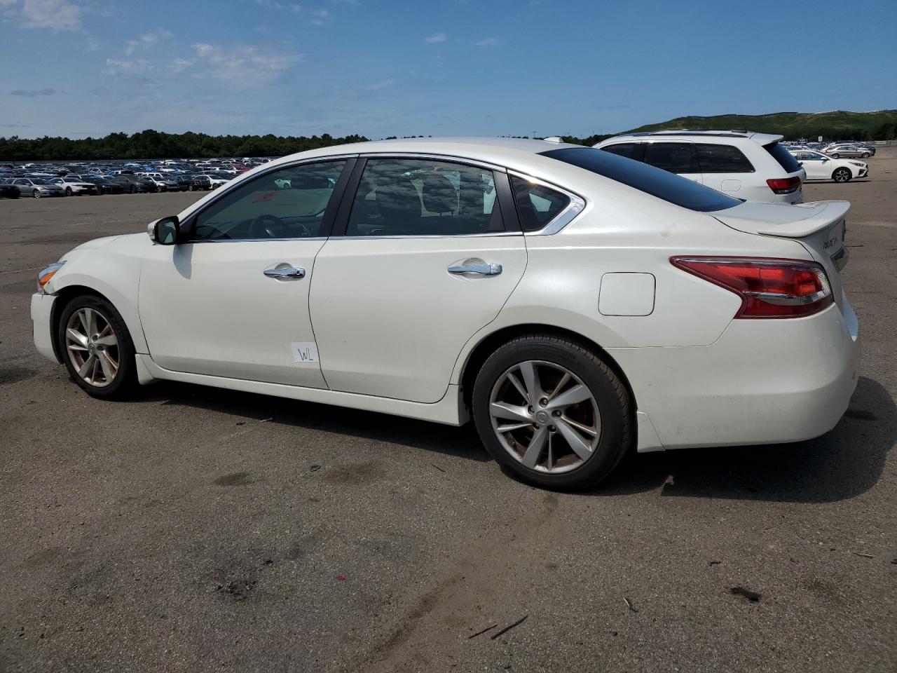 2013 Nissan Altima VIN 1N4AL3AP5DN546428 Copart auction photo, water/flood / minor dent/scratches damage thumbnail 2