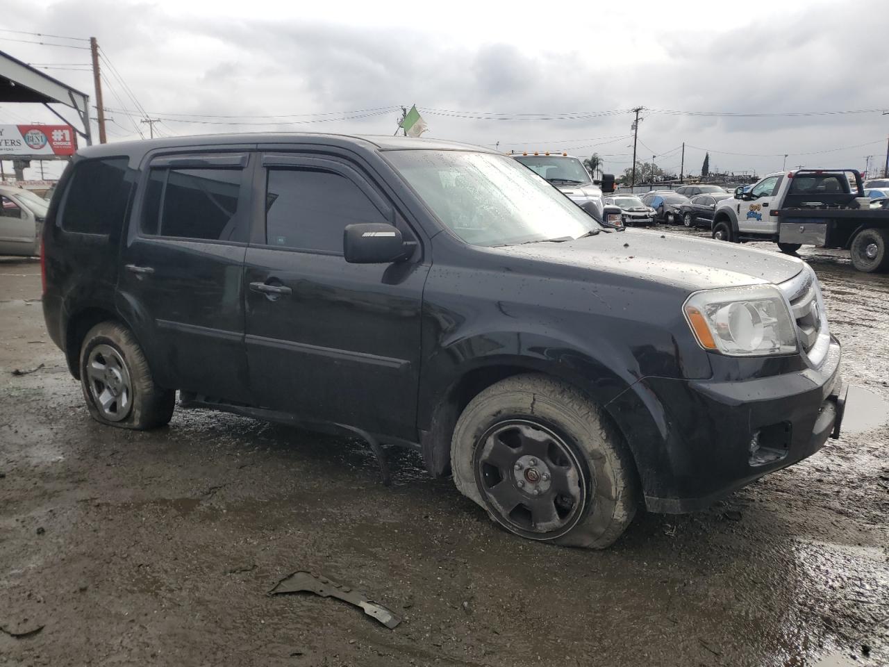 2011 Honda Pilot VIN 5FNYF3H22BB043705 Copart auction photo, side / front end damage thumbnail 4