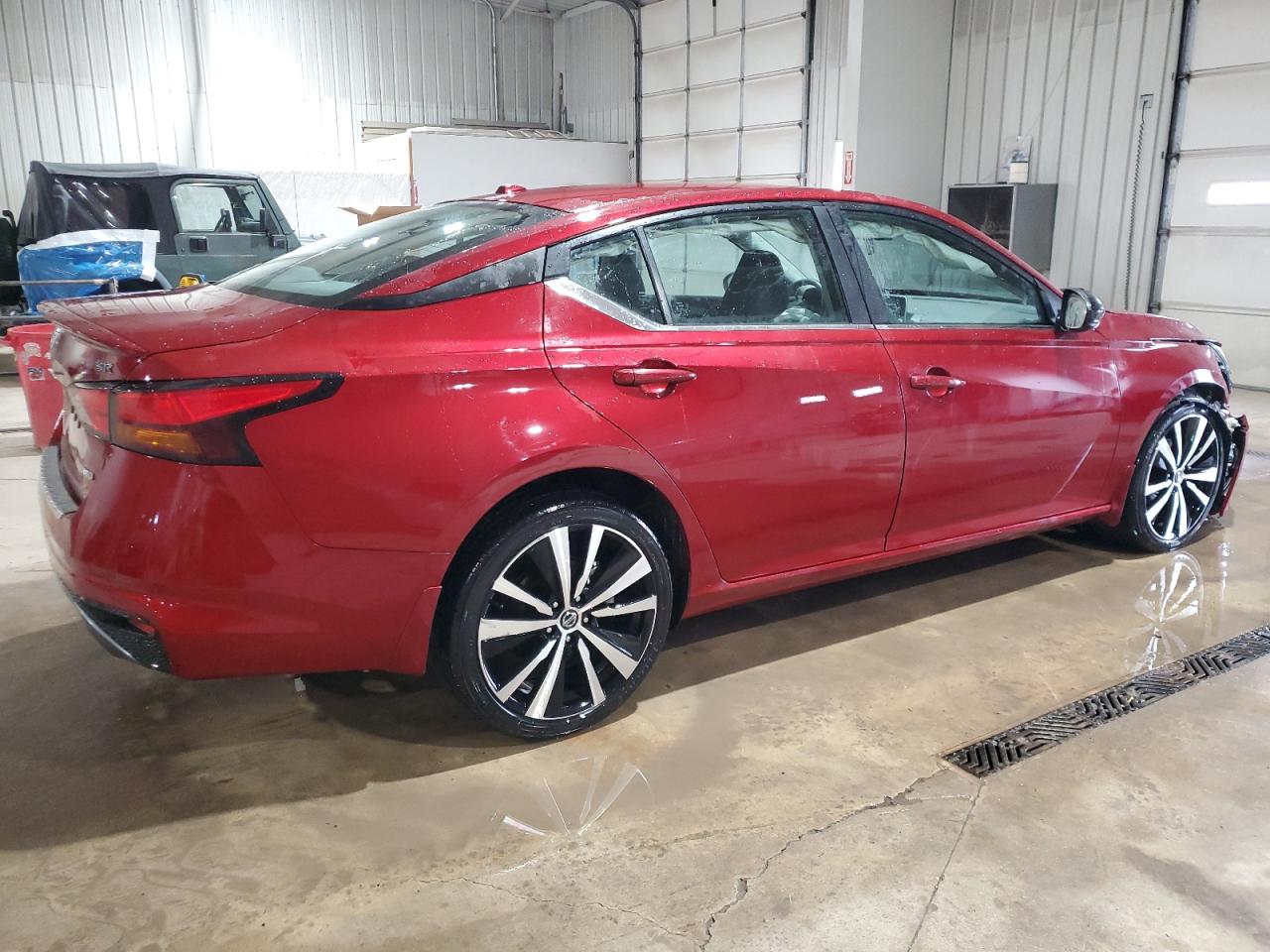 2021 Nissan Altima VIN 1N4BL4CW9MN375844 Copart auction photo, front end damage thumbnail 3