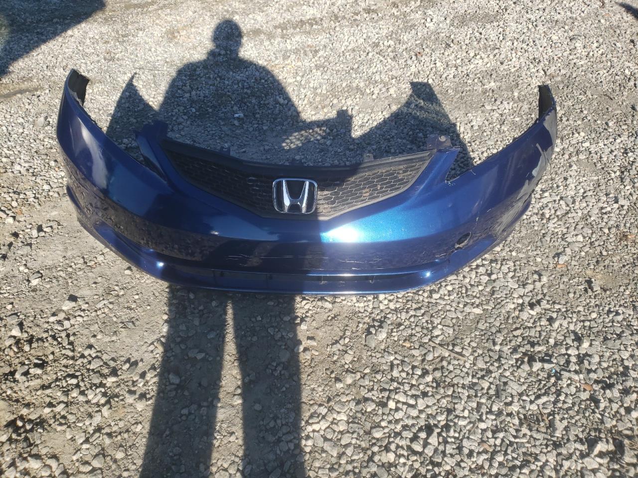 2009 Honda Fit VIN JHMGE88239S060603 Copart auction photo, front end / minor dent/scratches damage thumbnail 12