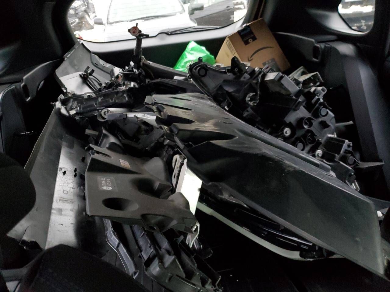 2022 Toyota RAV 4 VIN JTM16RFV2NJ016793 Copart auction photo, front end / minor dent/scratches damage thumbnail 14