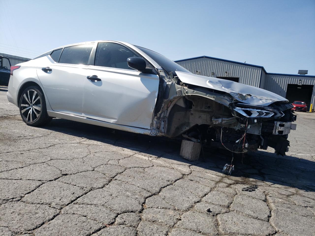 2020 Nissan Altima VIN 1N4BL4CV1LC204149 Copart auction photo, front end / minor dent/scratches damage thumbnail 4