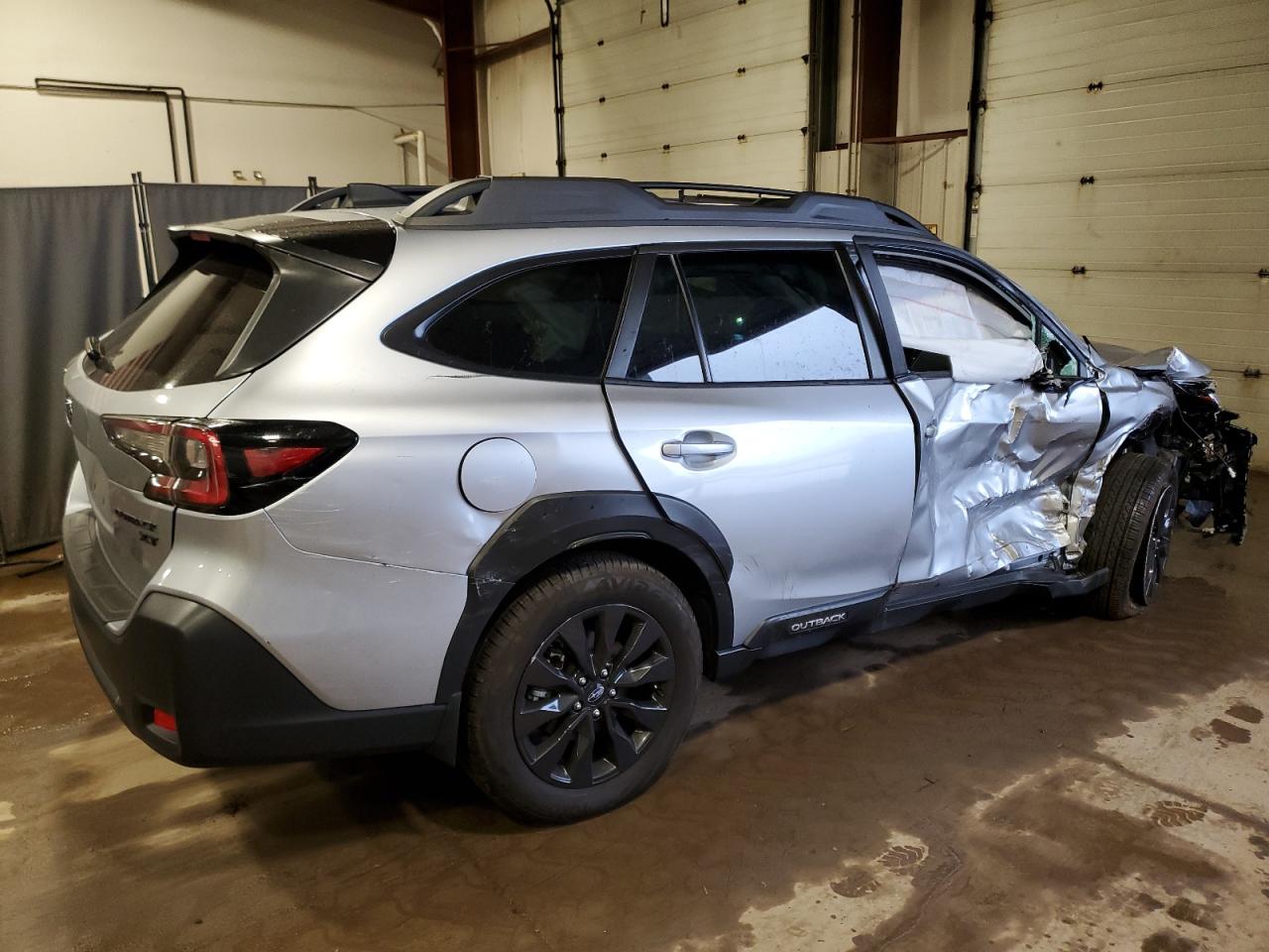 2024 Subaru Outback VIN 4S4BTGLD3R3186521 Copart auction photo, rollover damage thumbnail 3