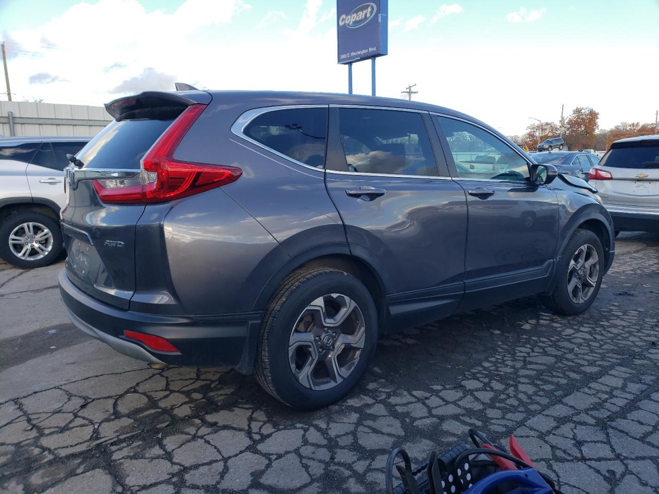 2019 Honda CR-V VIN 7FARW2H87KE003563 Copart auction photo, front end / side damage thumbnail 3