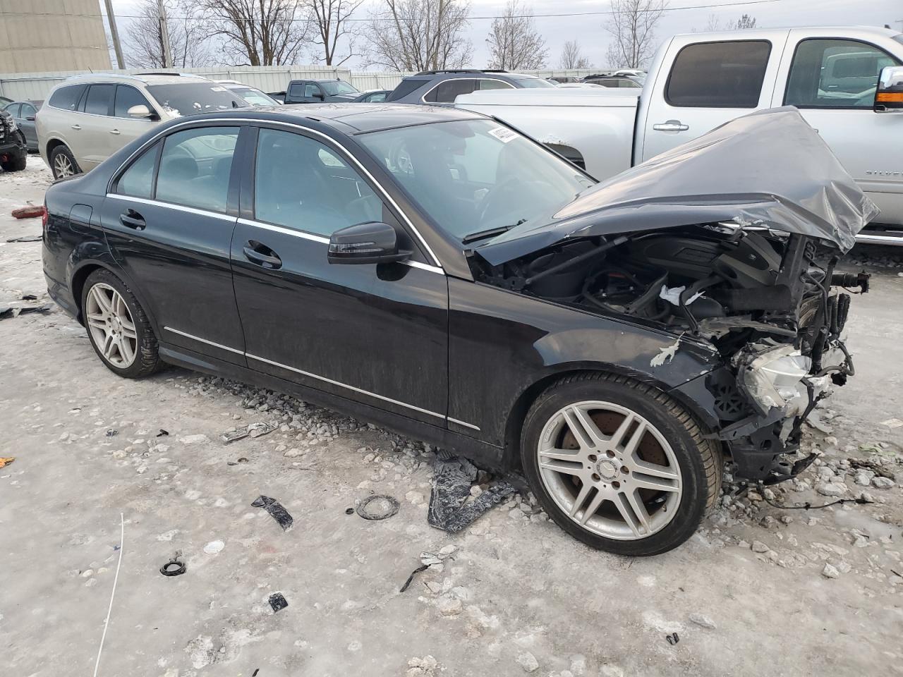 2010 Mercedes-Benz C-klasse VIN WDDGF5GB0AR115315 Copart auction photo, front end damage thumbnail 4