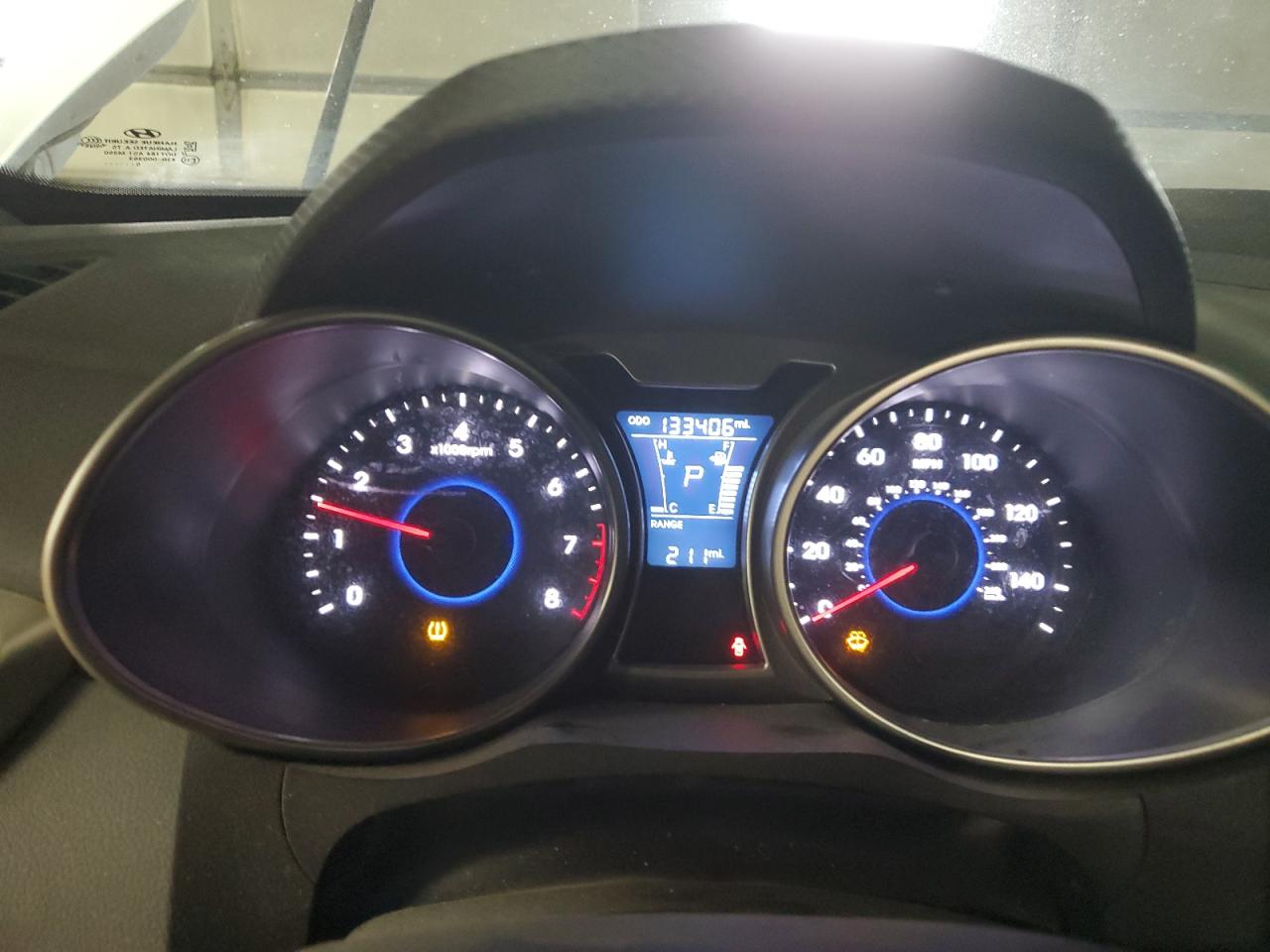 2016 Hyundai Veloster VIN KMHTC6AD9GU269878 Copart auction photo, front end / minor dent/scratches damage thumbnail 9