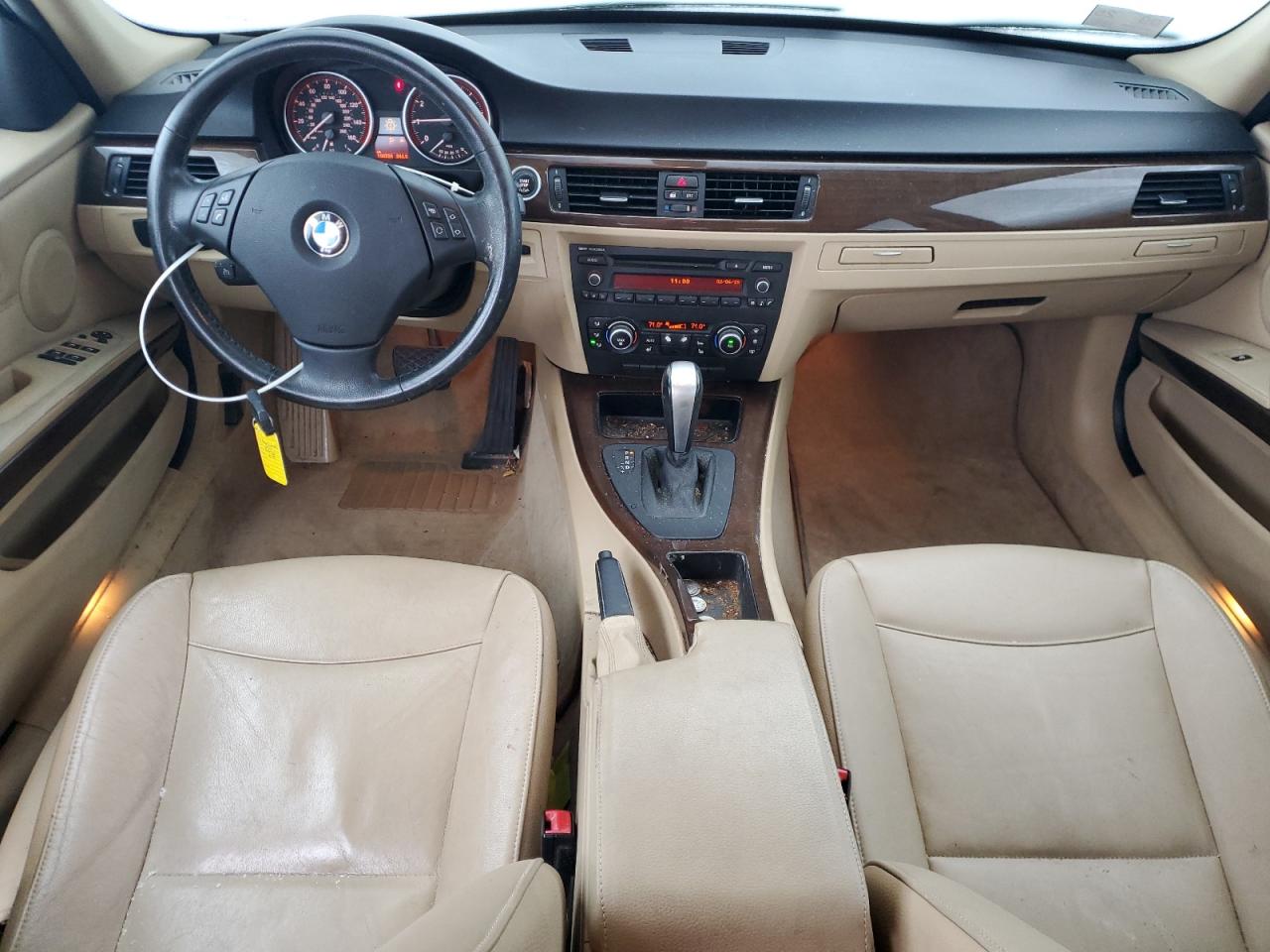 2011 BMW 3er VIN WBAPK7C55BA819413 Copart auction photo, rear end / minor dent/scratches damage thumbnail 8