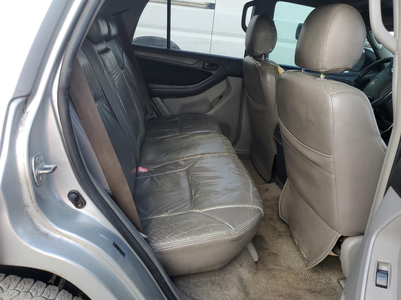2006 Toyota 4Runner VIN JTEZU14R568062042 Copart auction photo, minor dent/scratches damage thumbnail 11