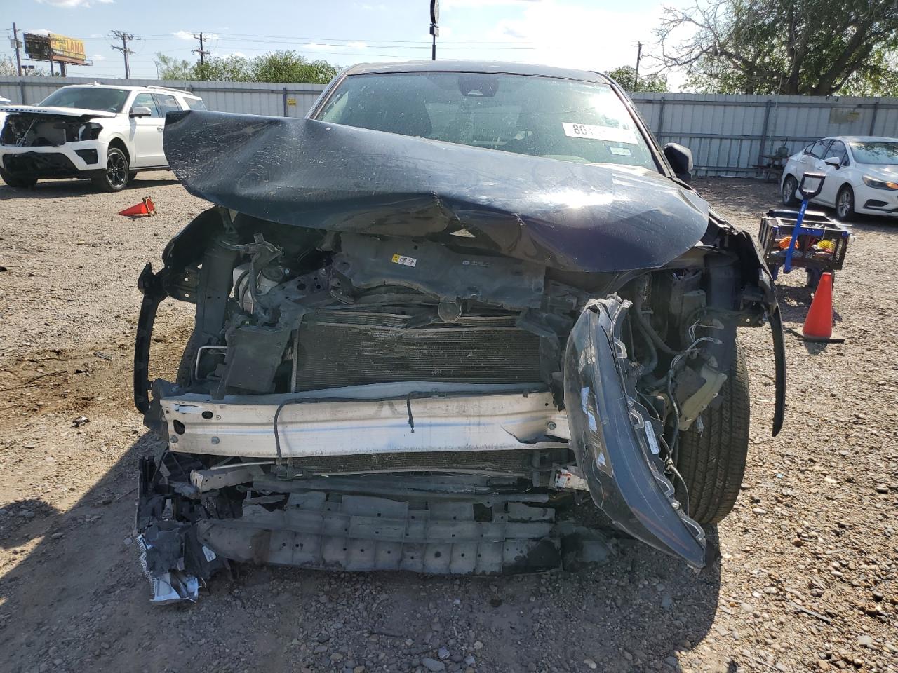 2022 Toyota RAV 4 VIN 2T3H1RFV4NW202074 Copart auction photo, front end / all over damage thumbnail 5