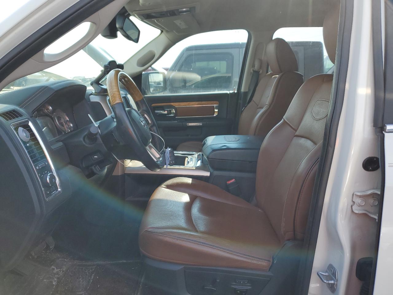 2017 RAM 1500 VIN 1C6RR6PT6HS773501 Copart auction photo, front end / minor dent/scratches damage thumbnail 7