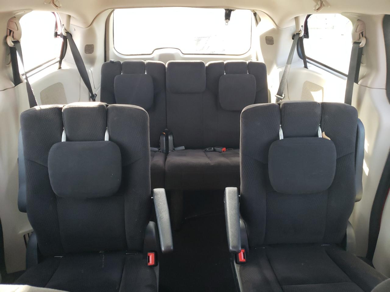 2014 Dodge Caravan VIN 2C4RDGCG6ER388815 Copart auction photo, front end / hail damage thumbnail 10