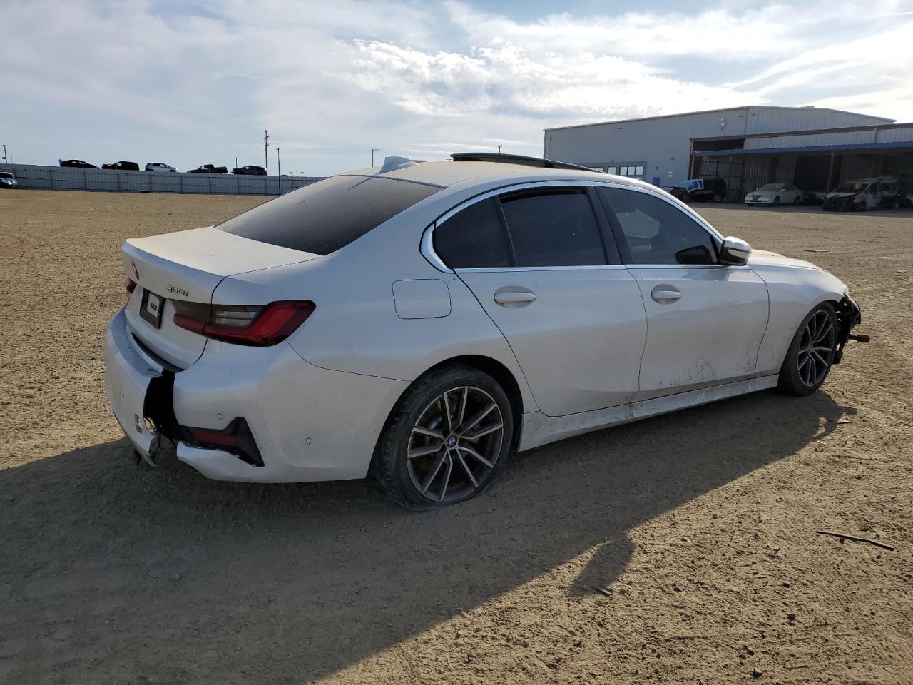 2020 BMW 3er VIN WBA5R1C05LFJ05290 Copart auction photo, undercarriage / front end damage thumbnail 3
