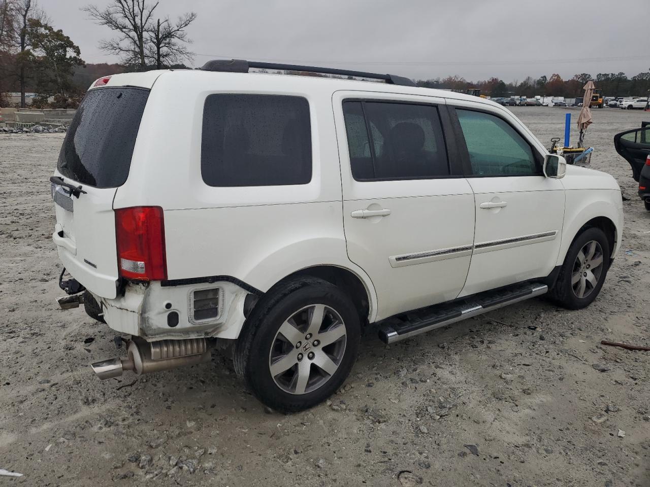 2012 Honda Pilot VIN 5FNYF3H91CB033617 Copart auction photo, rear end damage thumbnail 3