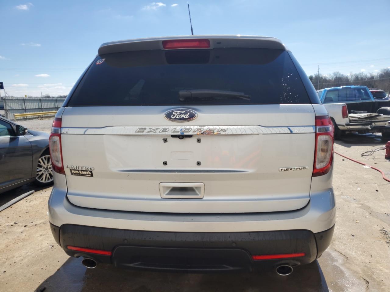2015 Ford Explorer VIN 1FM5K7F85FGB81761 Copart auction photo, side / front end damage thumbnail 6