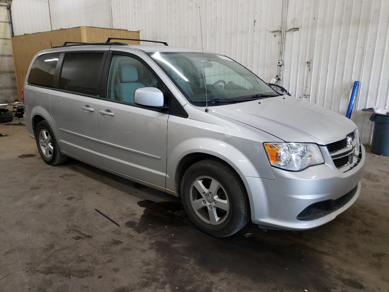 2012 Dodge Caravan VIN 2C4RDGCG3CR211944 Copart auction photo, rear end / front end damage thumbnail 4