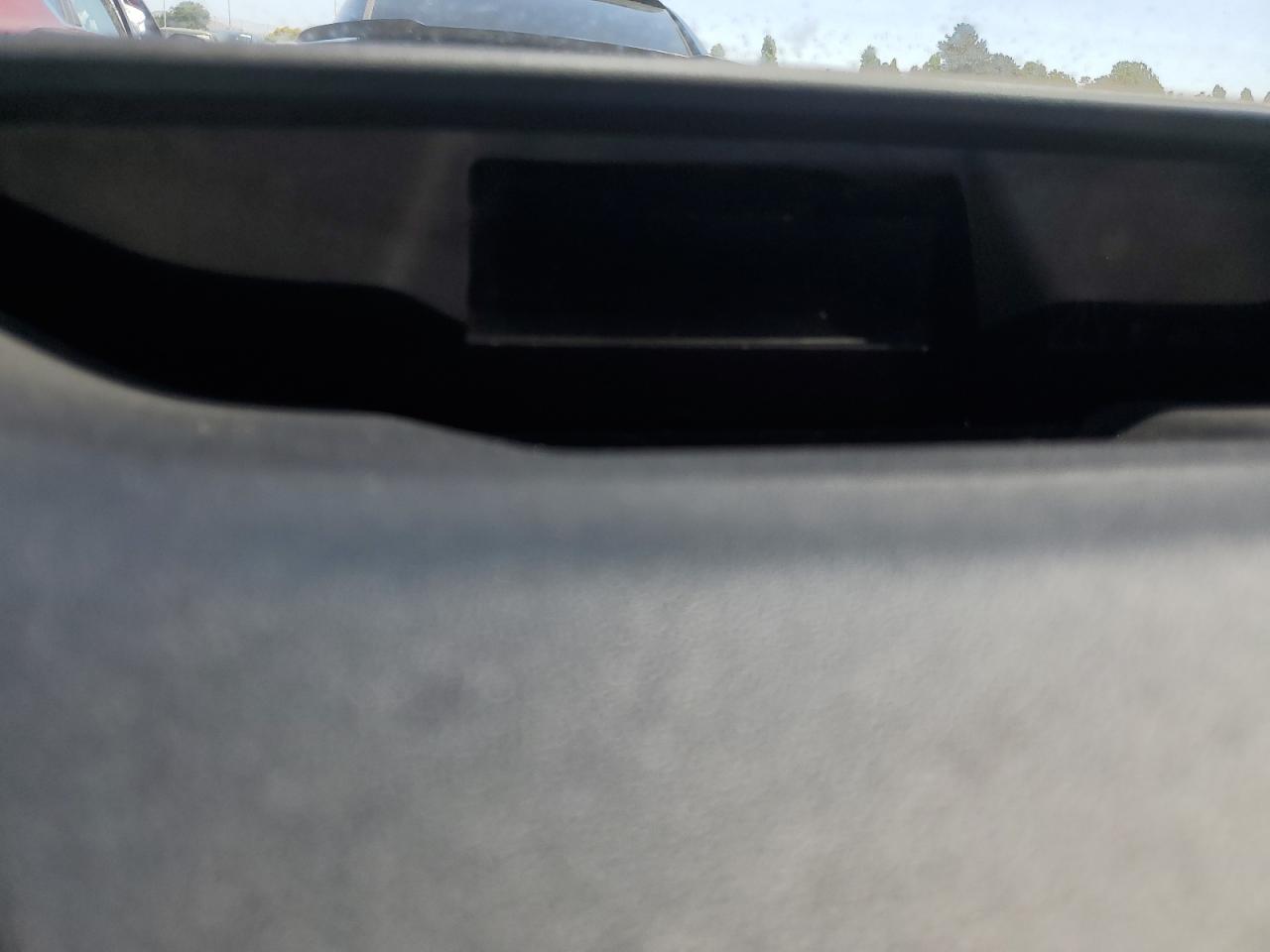 2005 Toyota Prius VIN JTDKB20U553104670 Copart auction photo, all over / minor dent/scratches damage thumbnail 9
