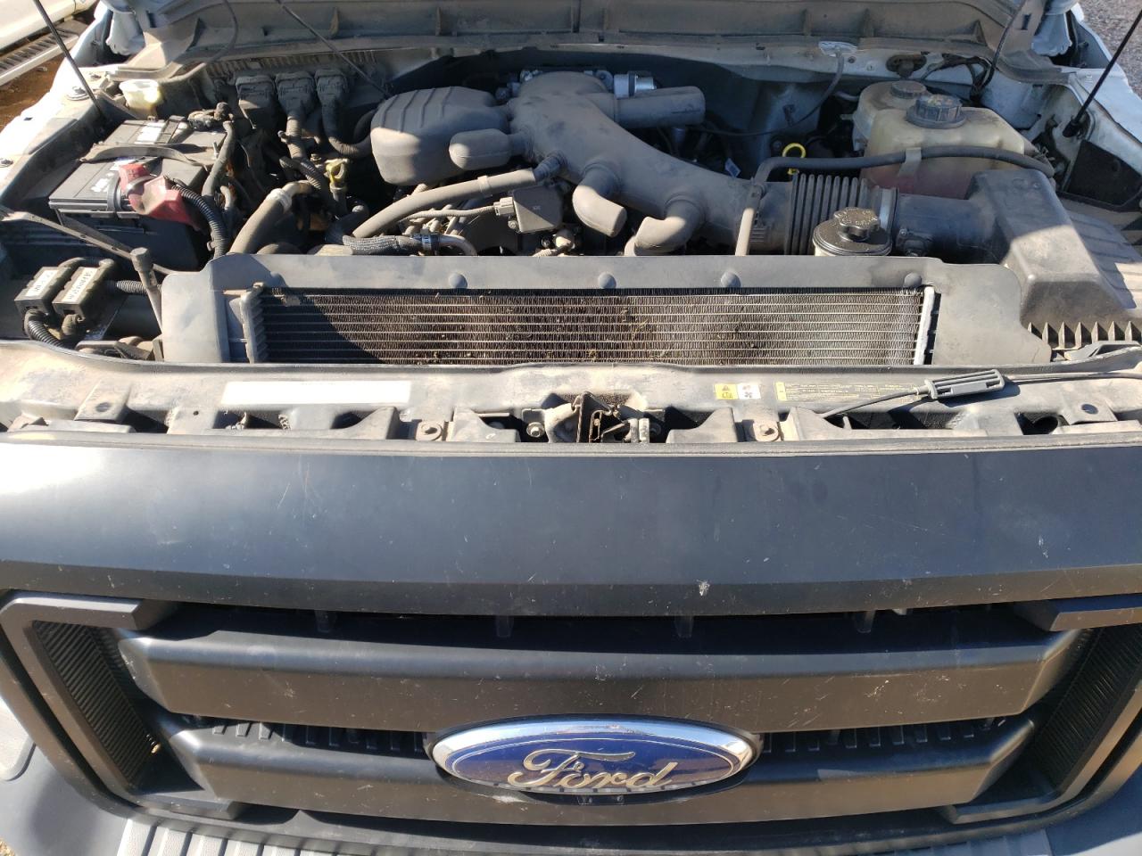 2013 Ford F450 VIN 1FDUF4GY7DEA93994 Copart auction photo, minor dent/scratches damage thumbnail 11