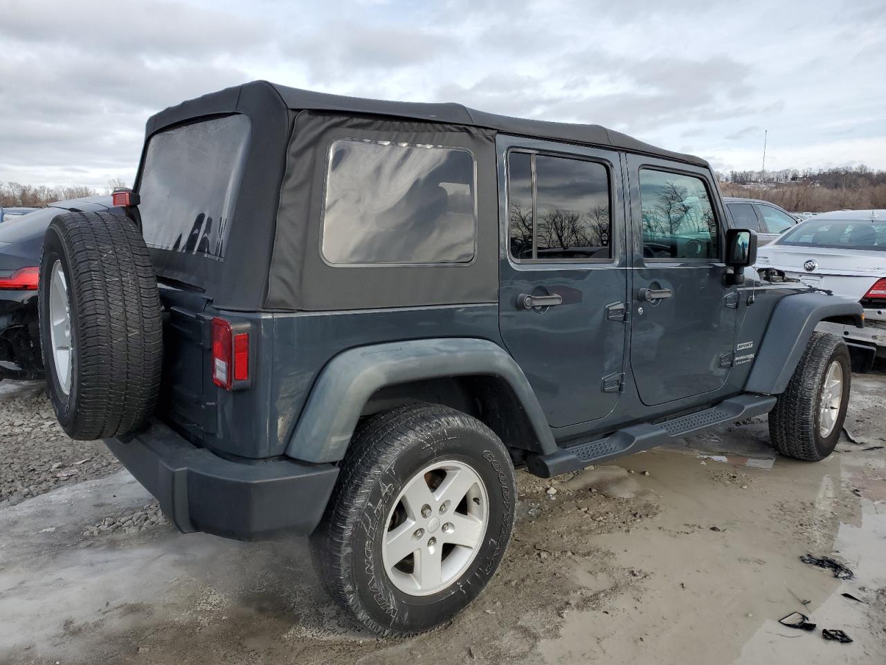 2018 Jeep Wrangler VIN 1C4BJWDG1JL808941 Copart auction photo, front end damage thumbnail 3