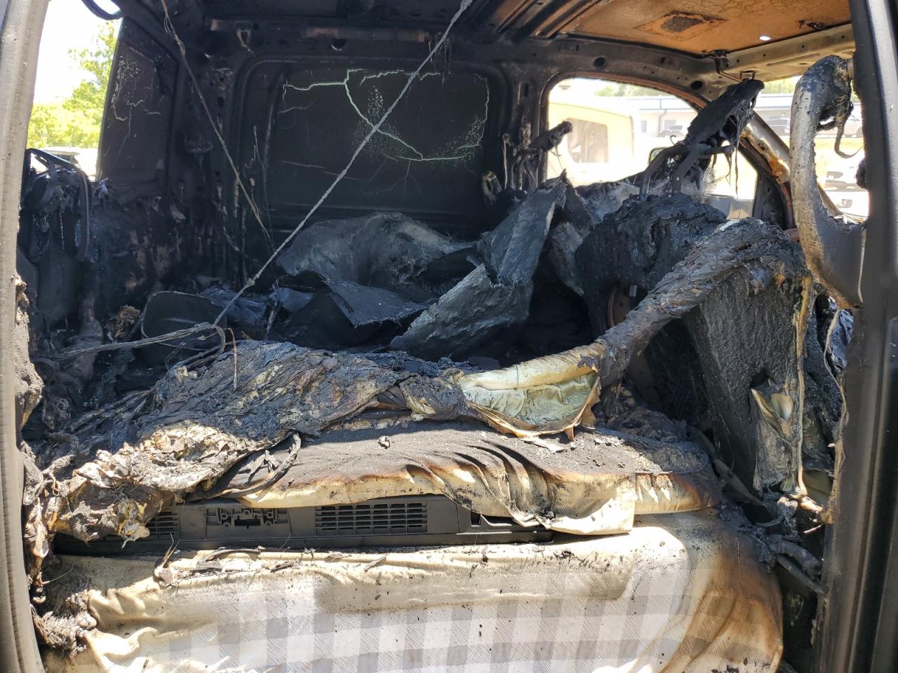 2020 RAM 3500 VIN 3C63RRGL4LG177116 Copart auction photo, burn damage thumbnail 10
