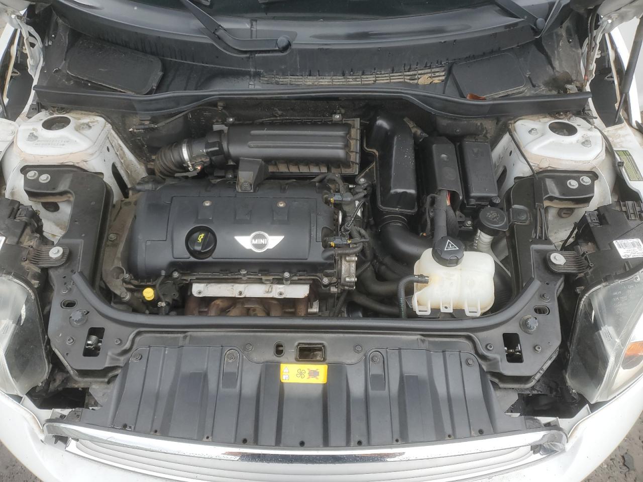 2014 MINI Cooper VIN WMWZB3C54EWM31839 Copart auction photo, normal wear / minor dent/scratches damage thumbnail 11