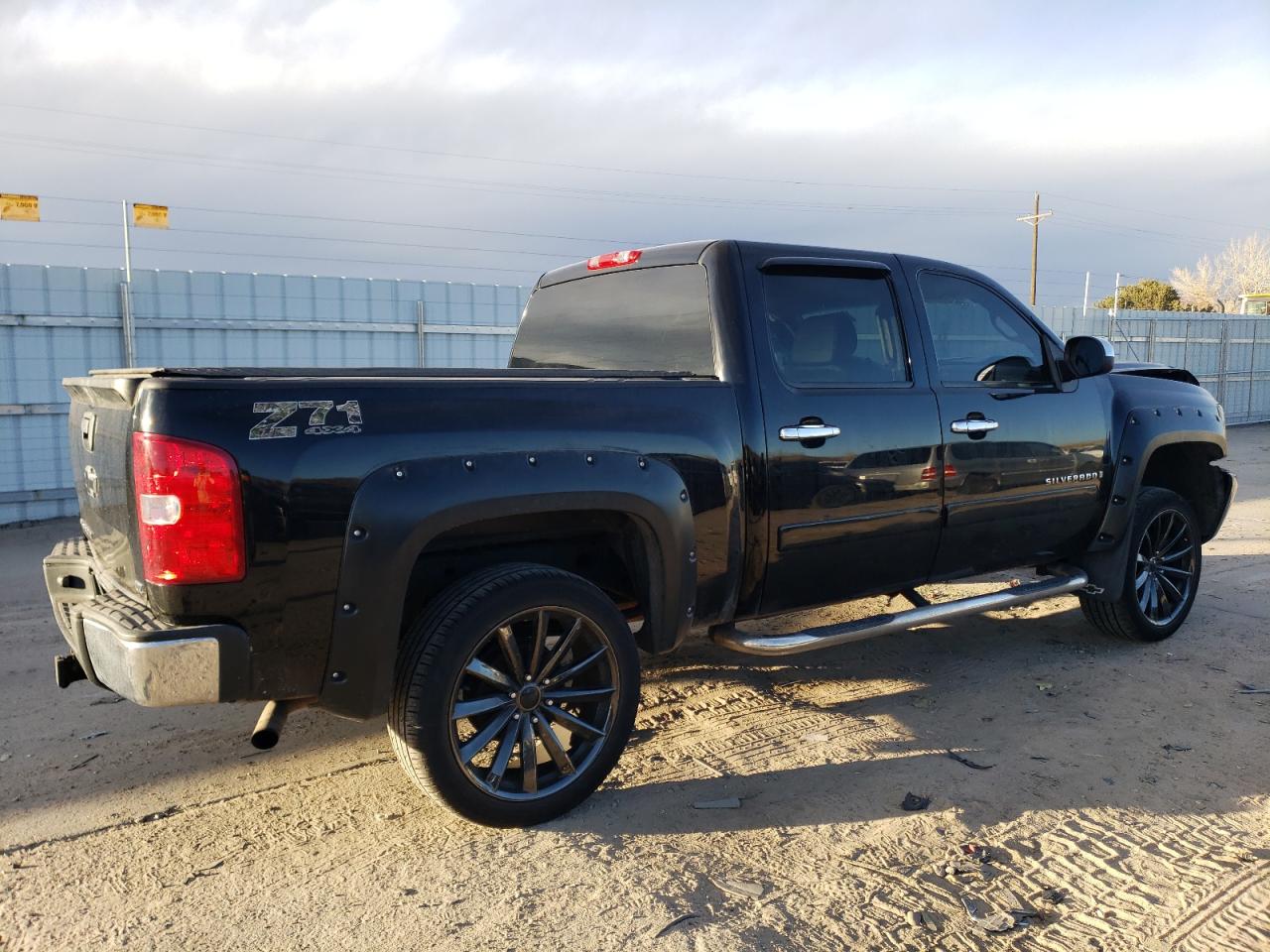 2008 Chevrolet Silverado VIN 3GCEK13J18G252387 Copart auction photo, front end / side damage thumbnail 3