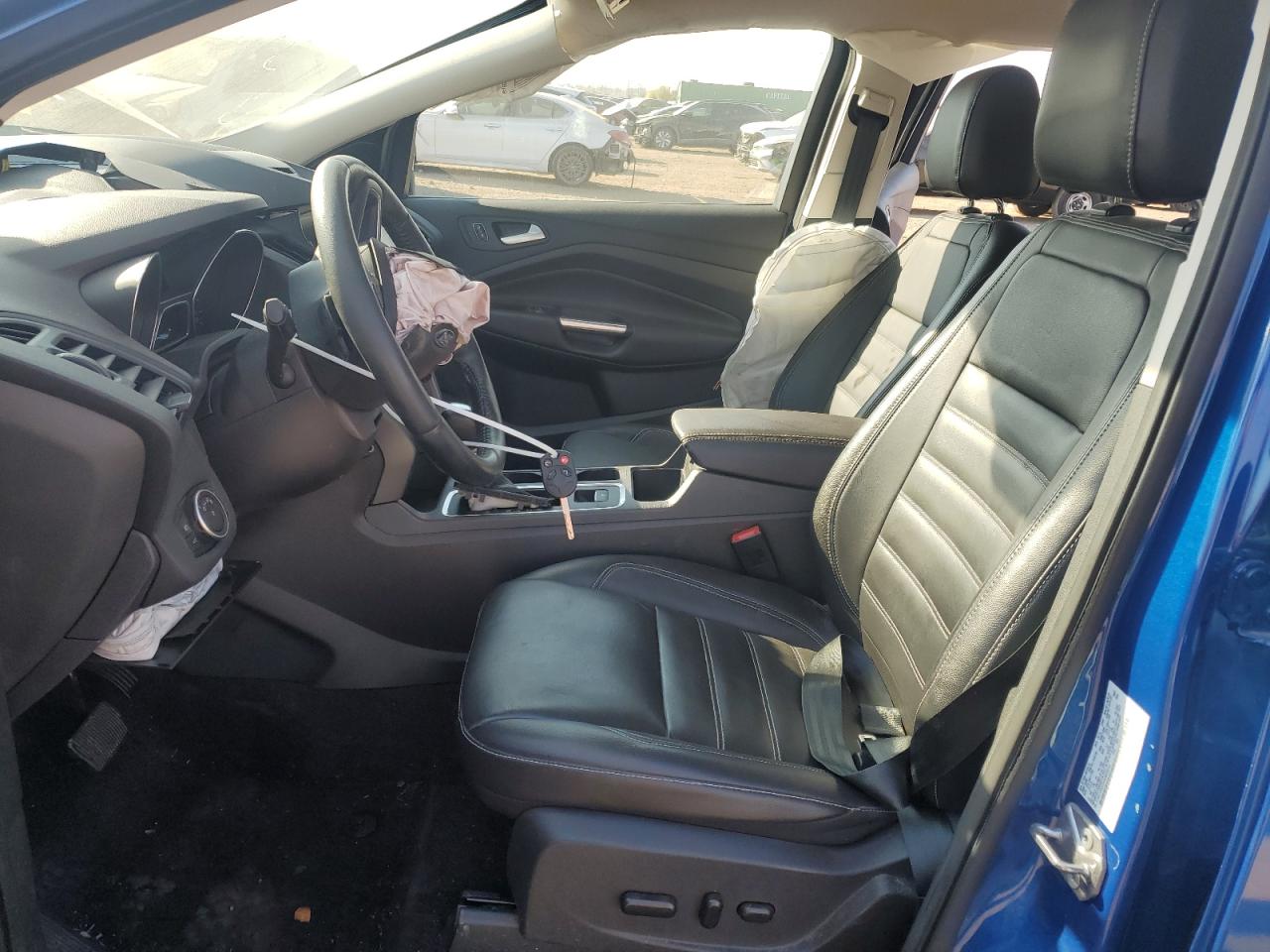 2017 Ford Escape VIN 1FMCU0GD2HUB59032 Copart auction photo, front end damage thumbnail 7