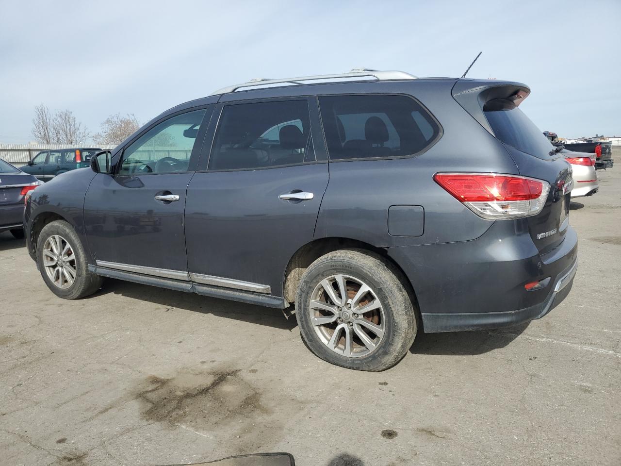 2013 Nissan Pathfinder VIN 5N1AR2MN4DC614674 Copart auction photo, minor dent/scratches damage thumbnail 2