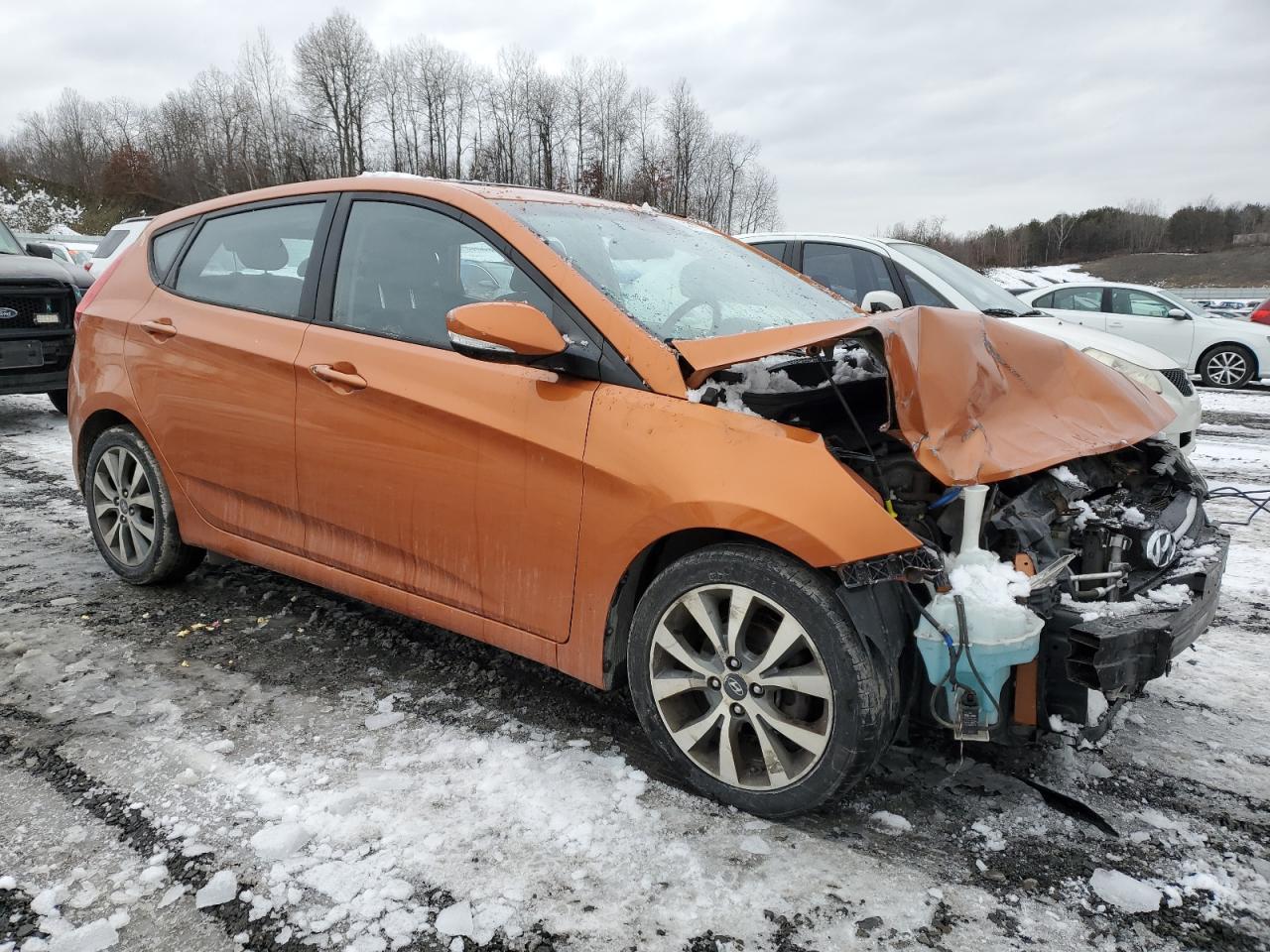 2015 Hyundai Accent VIN KMHCU5AE4FU226886 Copart auction photo, front end / rear end damage thumbnail 4
