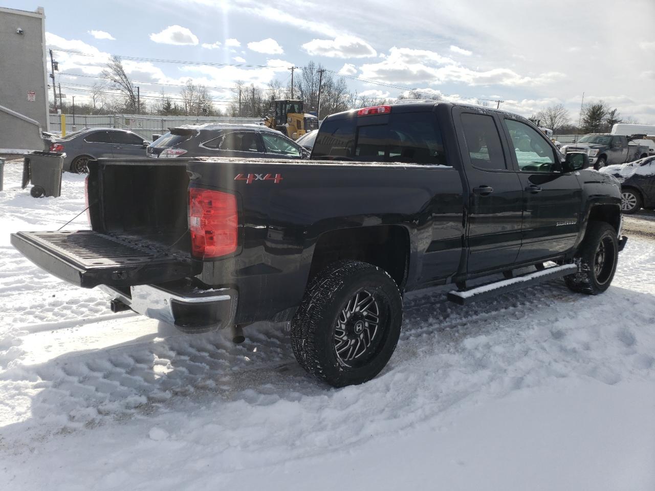2018 Chevrolet Silverado VIN 1GCVKRECXJZ380694 Copart auction photo, side / undercarriage damage thumbnail 3