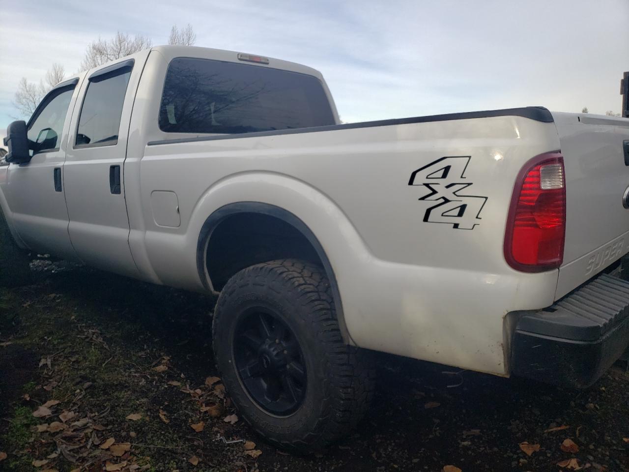2012 Ford F350 VIN 1FT8W3B66CEB46785 Copart auction photo, undercarriage / front end damage thumbnail 2