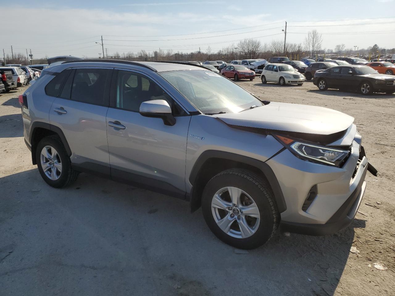 2019 Toyota RAV 4 VIN 2T3RWRFV1KW041684 Copart auction photo, front end / minor dent/scratches damage thumbnail 4