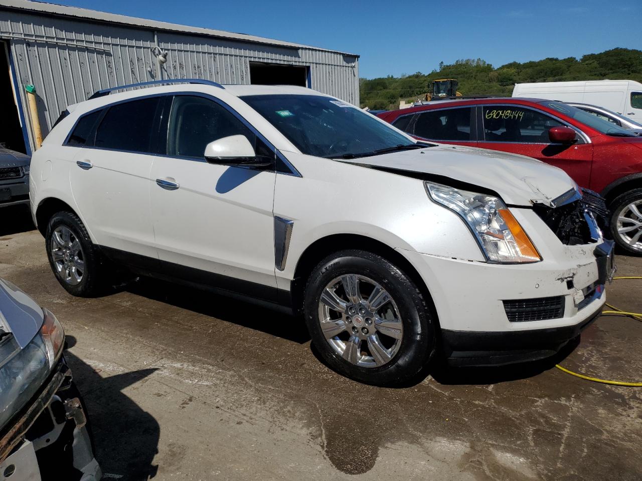 2015 Cadillac SRX VIN 3GYFNBE38FS512577 Copart auction photo, front end damage thumbnail 4