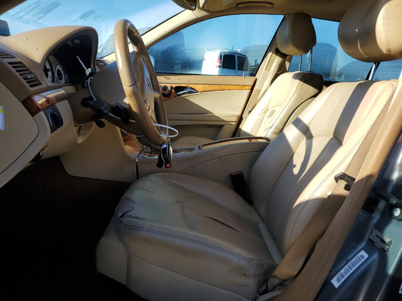 2009 Mercedes-Benz E-klasse VIN WDBUF56X39B432938 Copart auction photo, front end damage thumbnail 7