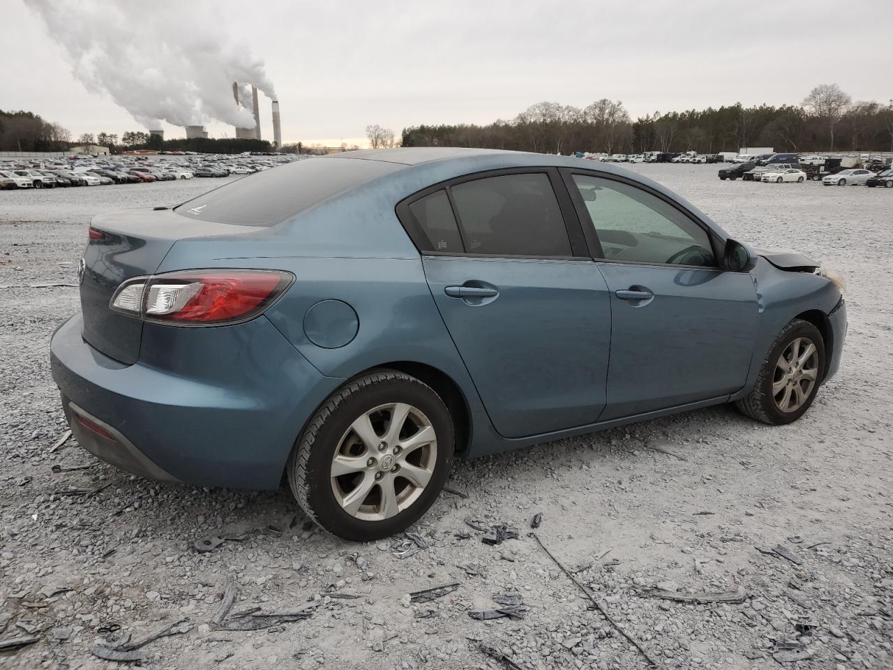 2011 Mazda 3 VIN JM1BL1VF8B1447482 Copart auction photo, front end damage thumbnail 3