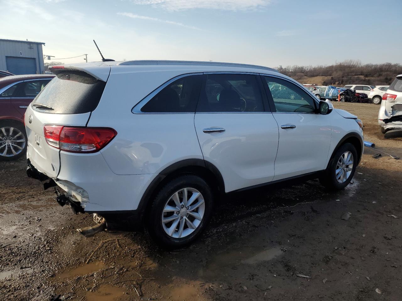 2017 KIA Sorento VIN 5XYPG4A30HG277893 Copart auction photo, rear end / front end damage thumbnail 3
