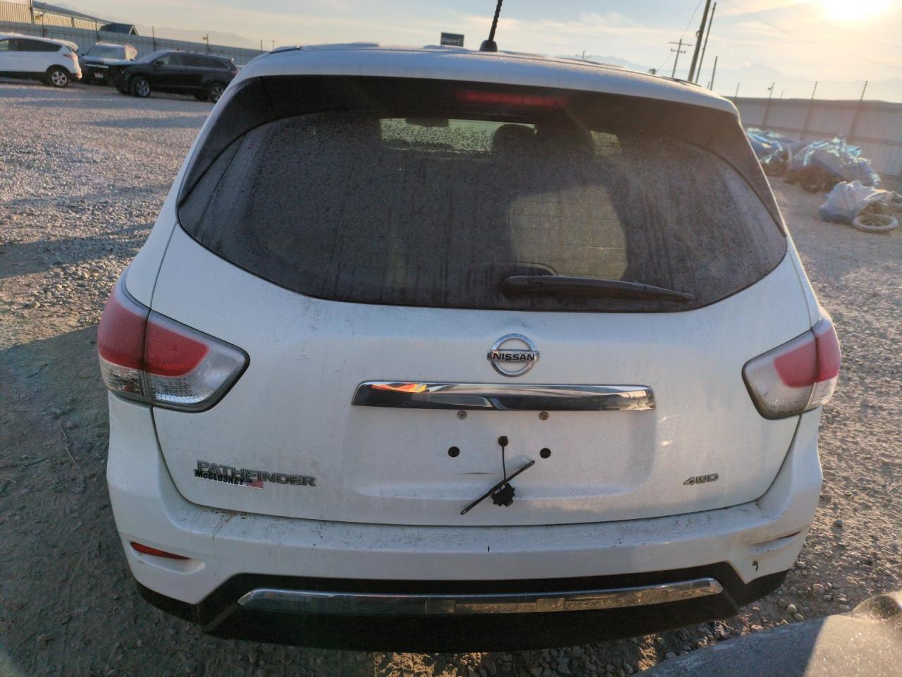 2015 Nissan Pathfinder VIN 5N1AR2MM4FC627743 Copart auction photo, front end damage thumbnail 6