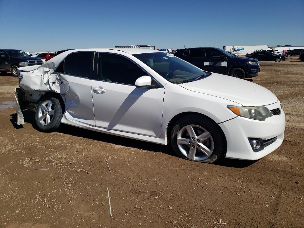 2013 Toyota Camry VIN 4T1BF1FK1DU298185 Copart auction photo, side / rear end damage thumbnail 4