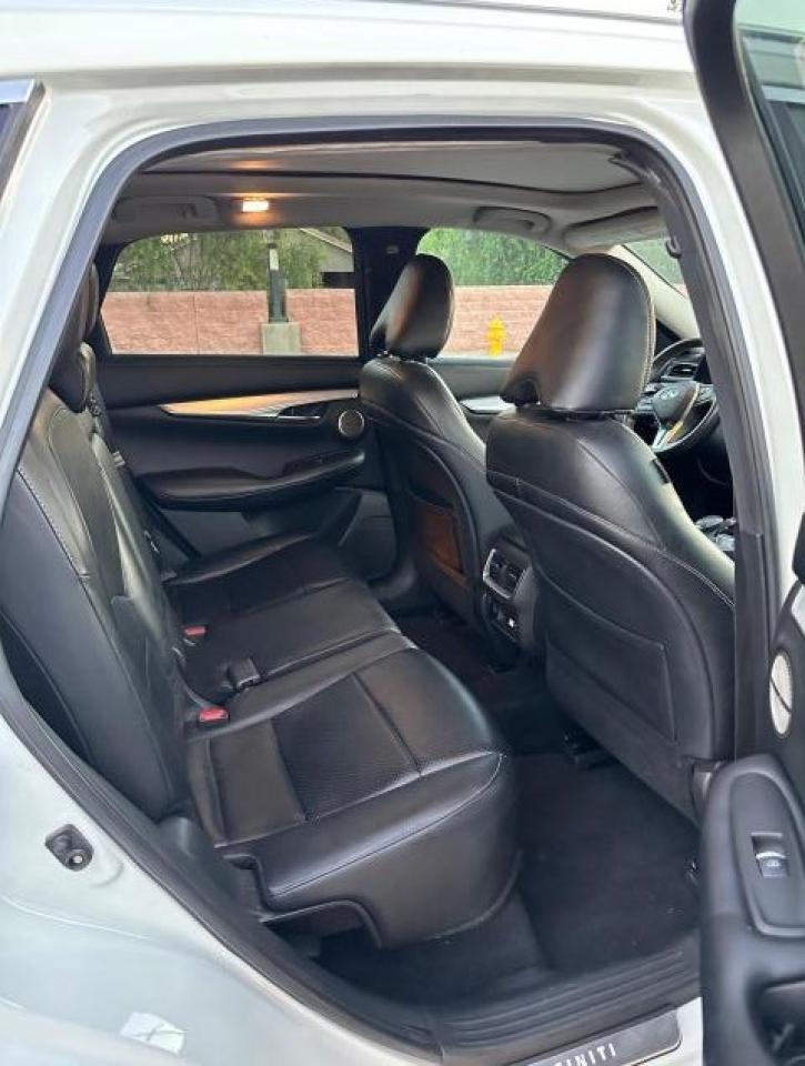 2019 Infiniti QX50 VIN 3PCAJ5M32KF106005 Copart auction photo, damage history / normal wear damage thumbnail 6
