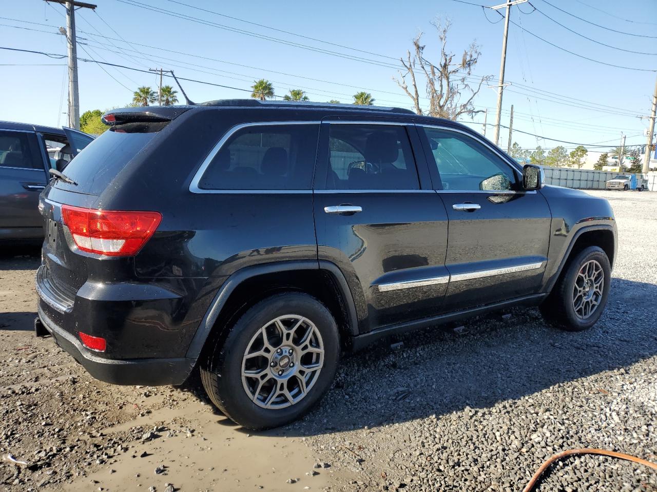 2013 Jeep Grand Cherokee VIN 1C4RJFCG2DC653207 Copart auction photo, side damage thumbnail 3