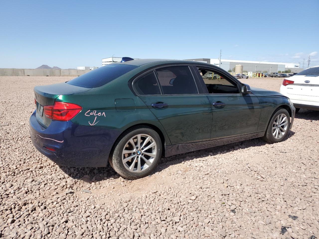 2017 BMW 3er VIN WBA8A9C58HK620345 Copart auction photo, front end / side damage thumbnail 3